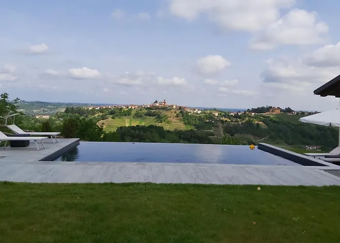 مزرعة للإقامة Moon Garden Mongardino