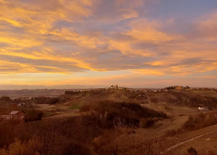 Moon Garden Farm stay Mongardino
